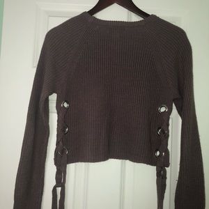 Tilly’s Crop Sweater Side Tie Size M